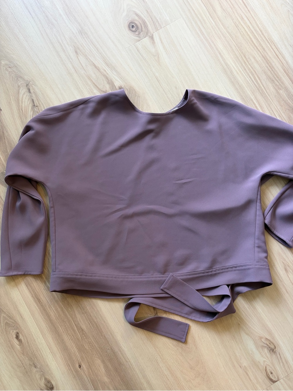 Aritzia Wilfred Laon Gray Blouse